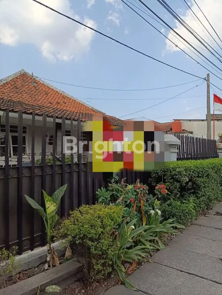 image DIJUAL RUMAH LUAS DAN ASRI (1)