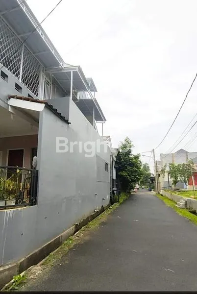 image RUMAH STRATEGIS FURNISHED OR UNFURNISHED DITENGAH KOTA DEPOK (8)