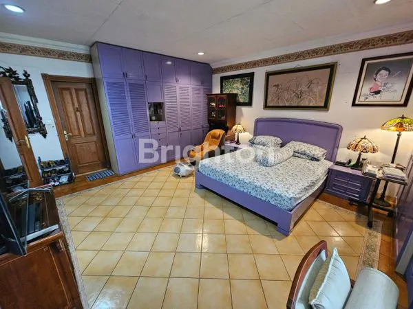 image DIJUAL RUMAH CLASSIC, MENARIK DI PONDOK INDAH (6)