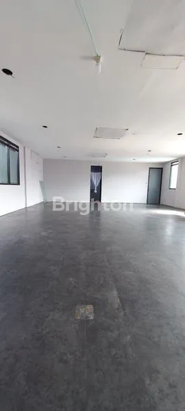 image GEDUNG DAN LAHAN EX POOL BUS DI JALAN RAYA JAKARTA BOGOR (7)