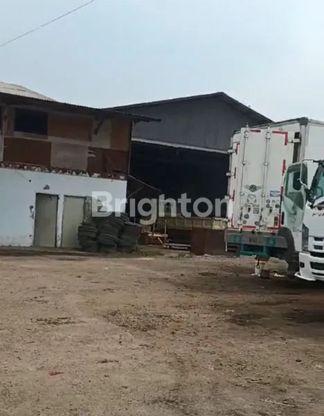 image GUDANG LOKASI DEPAN JALAN RAYA  (2)