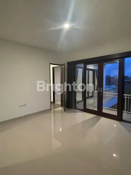 image COCOK UNTUK HOLIDAY, DEKAT DENGAN PANTAI PERERENAN (2)