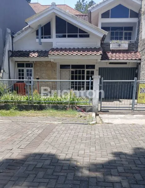 RUMAH NYAMAN DI LINGKUNGAN ELITE 2 LT DI BATUNUNGGAL PERMAI