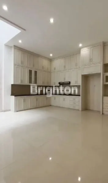 image RUMAH BARU 3 LANTAI, SIAP HUNI, DI PERCUT SEI TUAN, DELI SERDANG. (8)