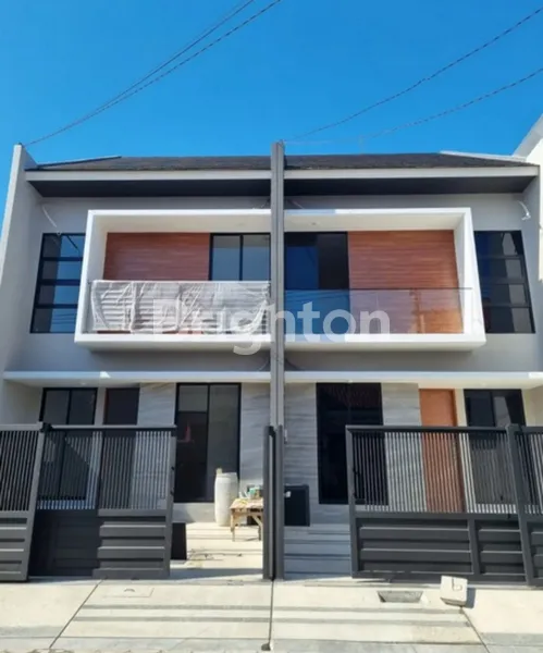image RUMAH BARU 2 LANTAI SUTOREJO PRIMA SURABAYA, SELANGKAH KE RAYA MULYOSARI (1)