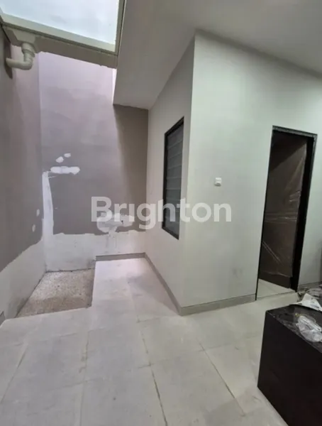 image RUMAH BARU 2 LANTAI SUTOREJO PRIMA SURABAYA, SELANGKAH KE RAYA MULYOSARI (5)
