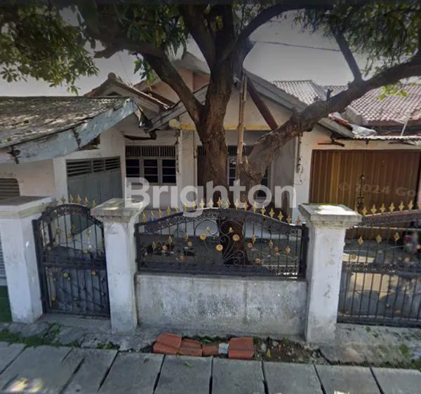 image RUMAH LAHAN LUAS DI TENGAH KOTA TANGERANG (1)