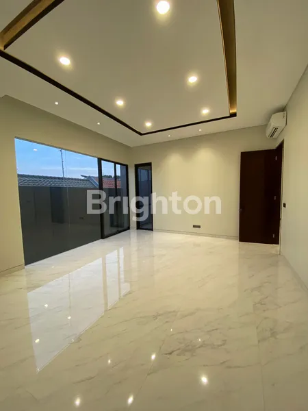 image NEW HOUSE MODERN MINIMALIS CITRALAND PURI WIDYA KENCANA SURABAYA BARAT (3)