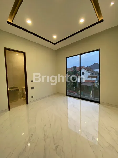 image NEW HOUSE MODERN MINIMALIS CITRALAND PURI WIDYA KENCANA SURABAYA BARAT (5)