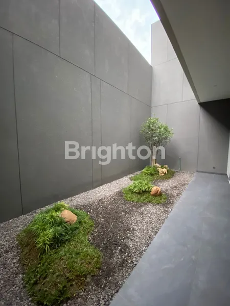 image NEW HOUSE MODERN MINIMALIS CITRALAND PURI WIDYA KENCANA SURABAYA BARAT (8)