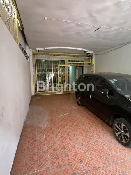 image RUKO KEBON KACANG,  JAKARTA PUSAT  (2)