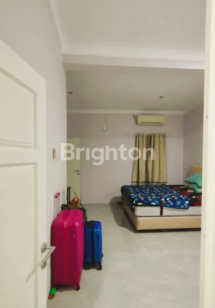 image RUMAH SEMAMPIR TENGAH DEKAT MERR, RUNGKUT, SUKOLILO, PANJANG JIWO, TOL WARU JUANDA (4)