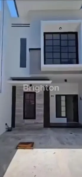 image RUMAH MINIMALIS MODERN DI RUNGKUT (1)