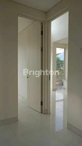 image RUMAH SIAP HUNI 2 LLANTAI DI GRAND PAKUWON DAERAH SURABAYA (2)
