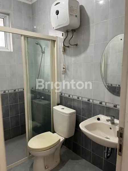 image RUMAH MEWAH LUAS SEMI FURNISHED DI CLUSTER FAVORIT KOTA WISATA CIBUBUR, BOGOR (7)