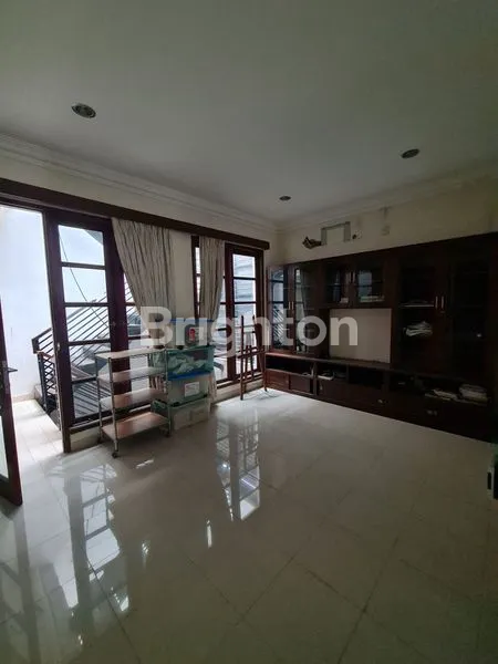 image RUMAH DALAM CLUSTER LEGENDA WISATA CIBUBUR (2)