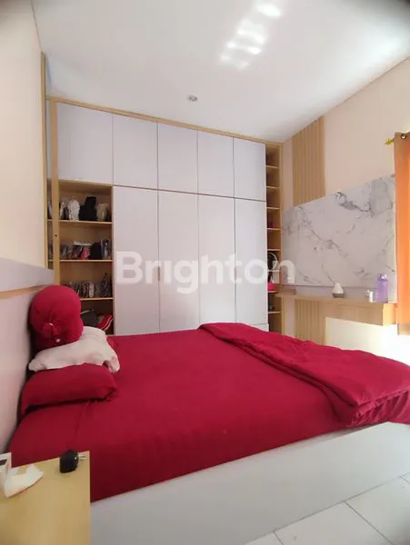 image RUMAH MEWAH DEKAT EXIT TOL GAYAMSARI (4)