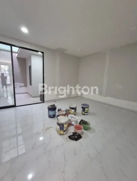 image RUMAH SUTOREJO PRIMA 2 LANTAI, SELANGKAH KE RAYA MULYOSARI, PAKUWON CITY (3)