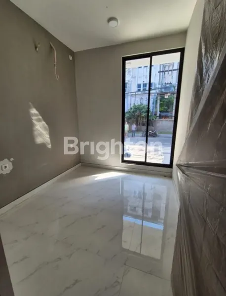 image RUMAH SUTOREJO PRIMA 2 LANTAI, SELANGKAH KE RAYA MULYOSARI, PAKUWON CITY (4)