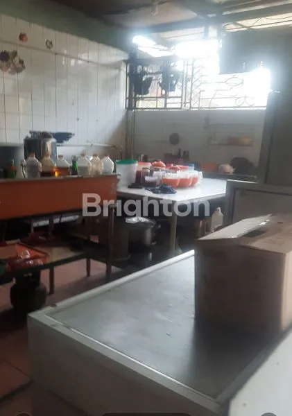 image RUMAH MURAH DENGAN TEMPAT USAHA - DI HARAPAN INDAH BEKASI (3)