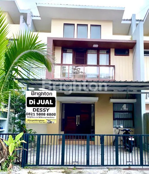 image RUMAH CANTIK DUA LANTAI (1)