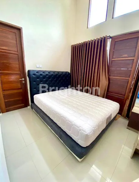 image RUMAH CANTIK DUA LANTAI (2)