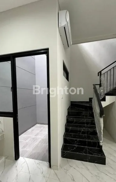 image NEW GRESS RUMAH MEDOKAN ASRI 2 LANTAI, BELAKANG GRAHA YKP SURABAYA (3)