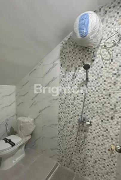 image NEW GRESS RUMAH MEDOKAN ASRI 2 LANTAI, BELAKANG GRAHA YKP SURABAYA (6)