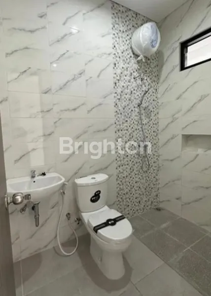 image NEW GRESS RUMAH MEDOKAN ASRI 2 LANTAI, BELAKANG GRAHA YKP SURABAYA (8)