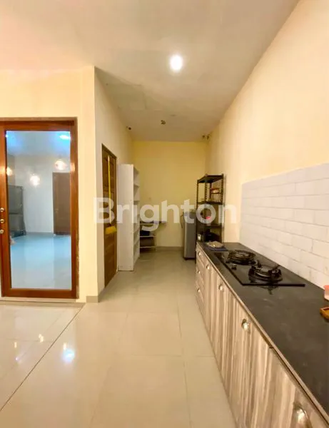 image RUMAH CANTIK DUA LANTAI (6)