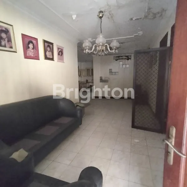 image RUMAH SIMPANG DARMO PERMAI SELATAN (4)