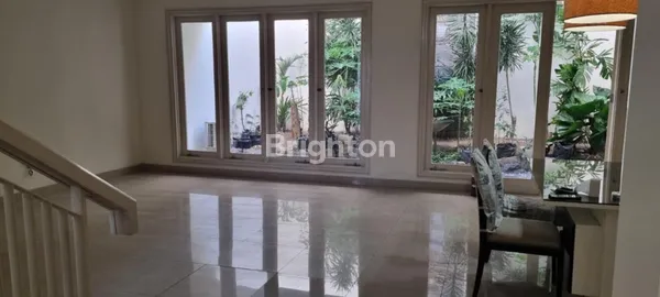 image RUMAH PURI GALAXY ACACIA GARDEN ARAYA SURABAYA NEW  GRESS (4)