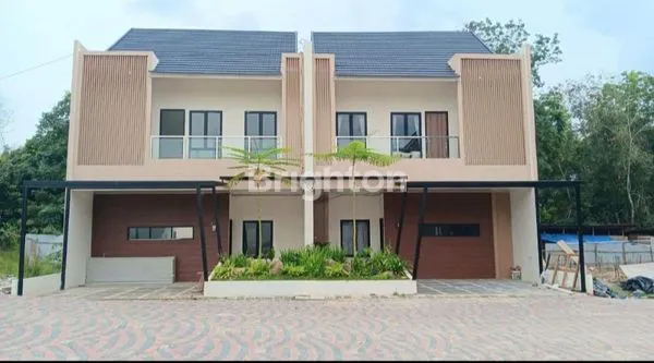 image MAHAKAM WEST PARK PERUMAHAN 2 LANTAI KONSEP ASIAN TROPIS  (1)