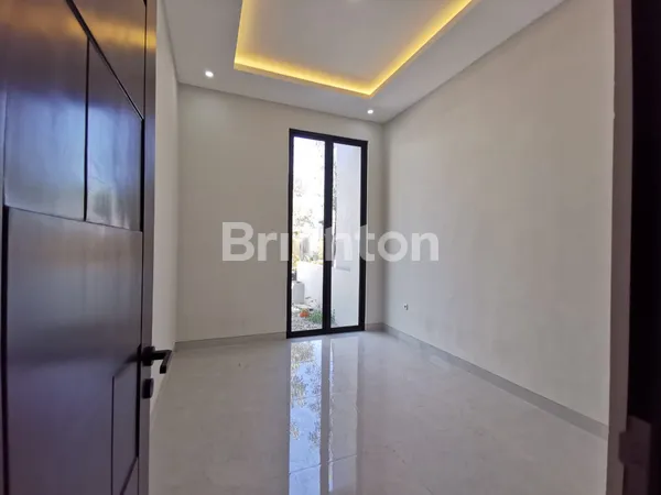 image RUMAH BARU GRESS DIAN ISTANA MOCCA VERBANA (3)