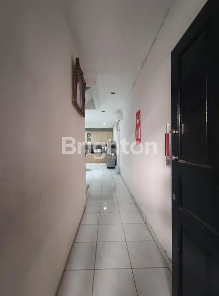 image RUMAH TAMAN PALEM LESTARI 2,5 LANTAI ( 2 RUMAH JADI 1) CENGKARENG JAKARTA BARAT (1)
