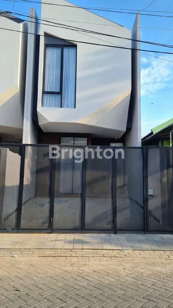 image RUMAH GRESS MODERN MINIMALIS SUTOREJO, SEMI FURNISHED (2)