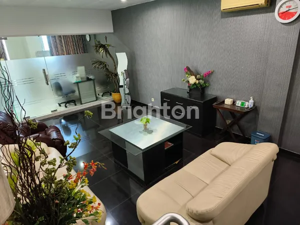 image BEVERLY ROOMS RUANG USAHA SURABAYA  (5)