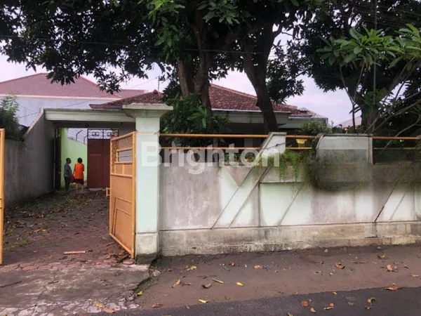 image RUMAH KEDIRI SIAP HUNI DI JALAN RAYA DEKAT GEDUNG BAGAWANTA BHARI (1)