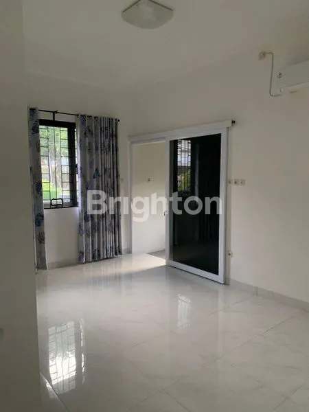 image DIJUAL RUMAH HOOK DI CENGKARENG INDAH  (4)