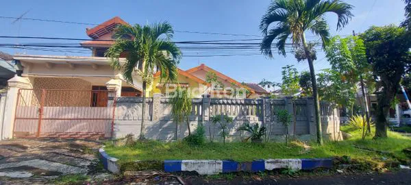 image RUMAH HOOK LUAS DI ARAYA MALANG (2)