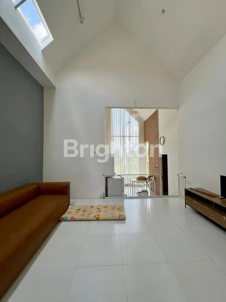 image RUMAH MEWAH 2 LANTAI PERMATA JINGGA STRATEGIS DEKAT SUHAT,DAN KAMPUS2 TERNAMA MALANG (4)