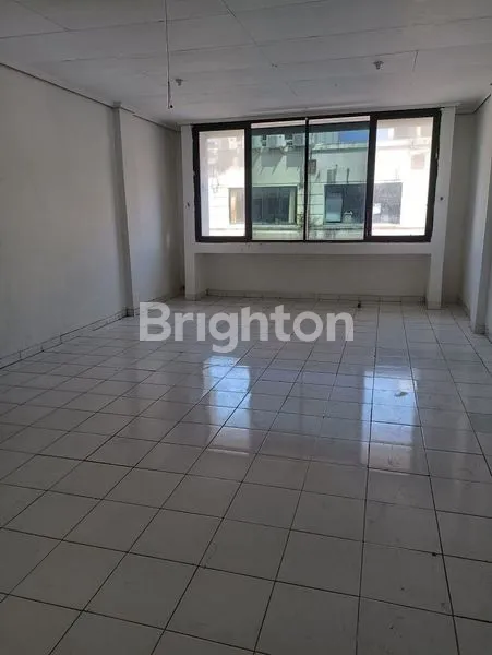 image RUKO LANTAI 3  DI KOMPLEK PERTOKOAN SUDIRMAN  AGUNG (5)