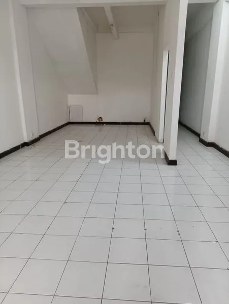 image RUKO LANTAI 3  DI KOMPLEK PERTOKOAN SUDIRMAN  AGUNG (7)