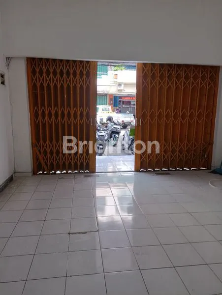 image RUKO LANTAI 3  DI KOMPLEK PERTOKOAN SUDIRMAN  AGUNG (4)